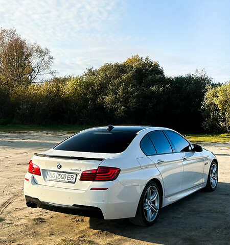 Белый БМВ 5 Серия, объемом двигателя 2.99 л и пробегом 262 тыс. км за 16100 $, фото 5 на Automoto.ua