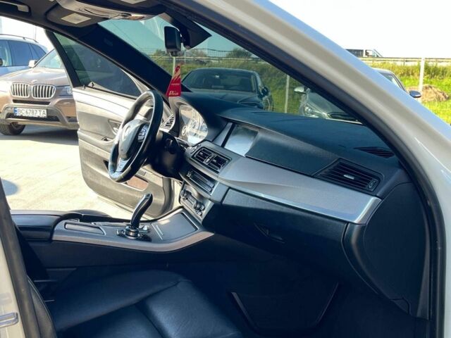 Білий БМВ 5 Серія, об'ємом двигуна 2 л та пробігом 215 тис. км за 12990 $, фото 24 на Automoto.ua