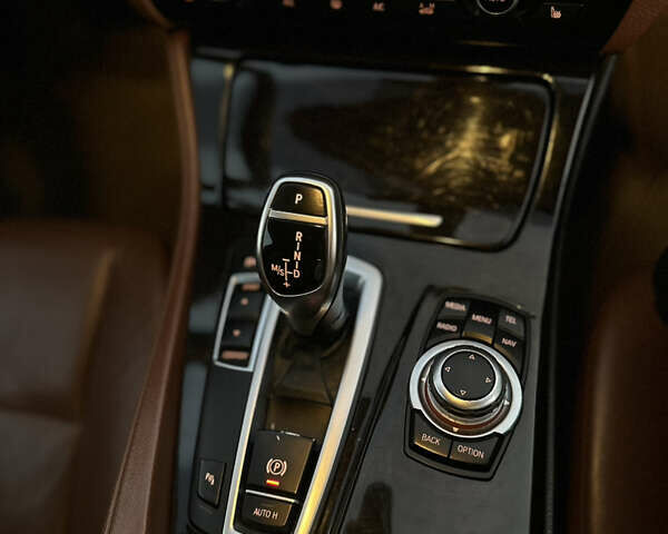 Белый БМВ 5 Серия, объемом двигателя 2 л и пробегом 235 тыс. км за 13700 $, фото 7 на Automoto.ua