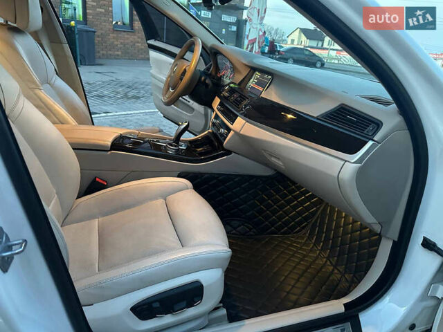 Білий БМВ 5 Серія, об'ємом двигуна 3 л та пробігом 143 тис. км за 21000 $, фото 13 на Automoto.ua