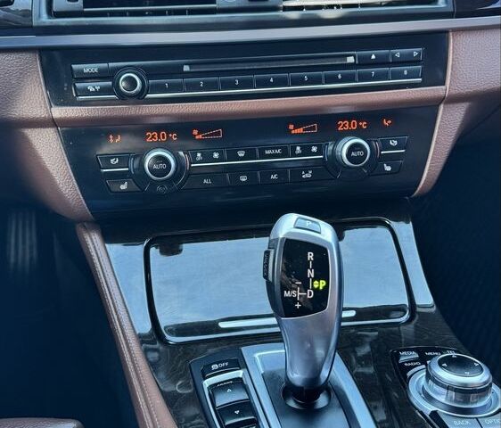 Белый БМВ 5 Серия, объемом двигателя 2 л и пробегом 271 тыс. км за 13700 $, фото 14 на Automoto.ua