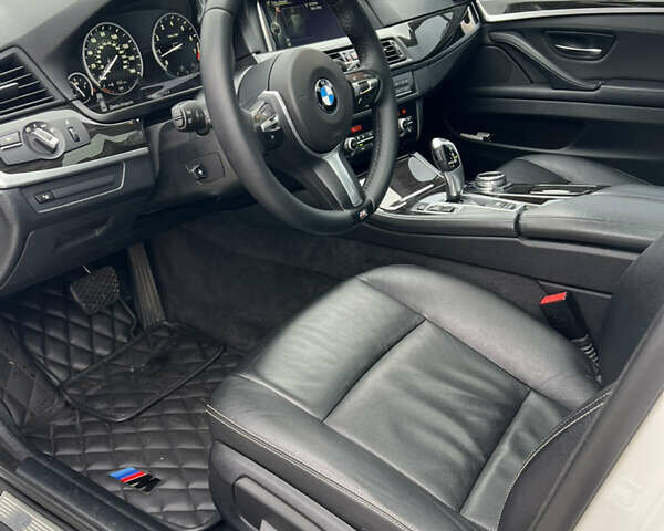 Білий БМВ 5 Серія, об'ємом двигуна 2.98 л та пробігом 143 тис. км за 20300 $, фото 18 на Automoto.ua