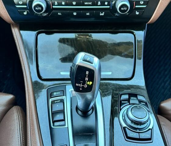 Белый БМВ 5 Серия, объемом двигателя 2 л и пробегом 271 тыс. км за 13700 $, фото 22 на Automoto.ua