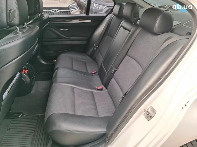Белый БМВ 5 Серия, объемом двигателя 2 л и пробегом 213 тыс. км за 13740 $, фото 13 на Automoto.ua