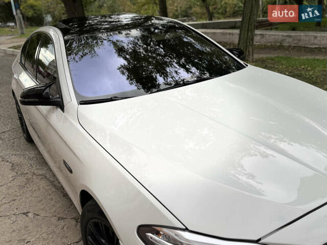 Белый БМВ 5 Серия, объемом двигателя 2.98 л и пробегом 185 тыс. км за 18500 $, фото 10 на Automoto.ua