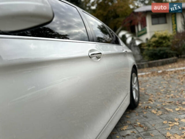 Белый БМВ 5 Серия, объемом двигателя 2 л и пробегом 125 тыс. км за 13499 $, фото 15 на Automoto.ua