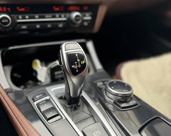 Белый БМВ 5 Серия, объемом двигателя 2 л и пробегом 241 тыс. км за 19000 $, фото 7 на Automoto.ua