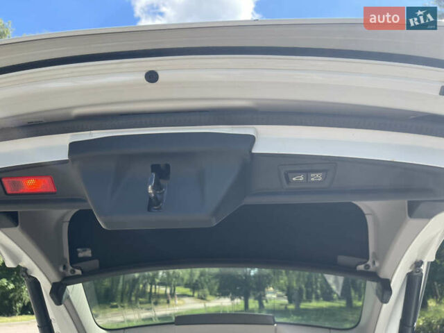 Белый БМВ 5 Серия, объемом двигателя 2 л и пробегом 251 тыс. км за 19800 $, фото 12 на Automoto.ua