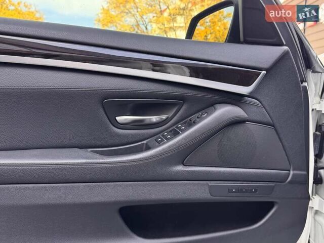 Белый БМВ 5 Серия, объемом двигателя 2 л и пробегом 148 тыс. км за 17900 $, фото 10 на Automoto.ua