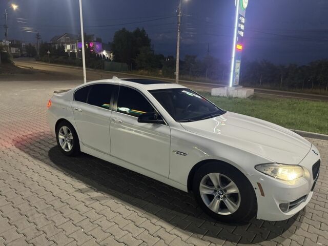 БМВ 5 Серия 2013 в Черновцах на Automoto.ua Белый БМВ 5 Серия, объемом двигателя 2 л и пробегом 225 тыс. км за 15500 $, фото 2 на Automoto.ua