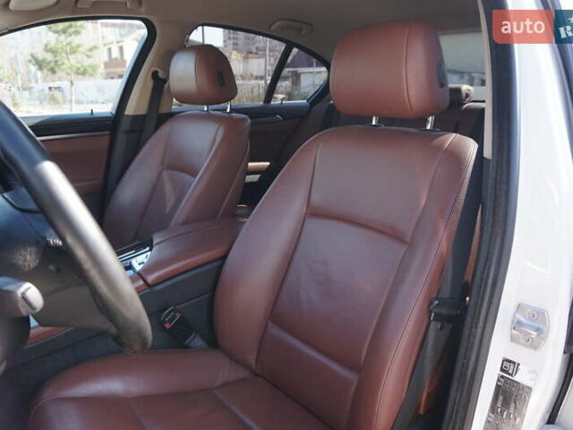 Белый БМВ 5 Серия, объемом двигателя 2 л и пробегом 270 тыс. км за 17700 $, фото 9 на Automoto.ua