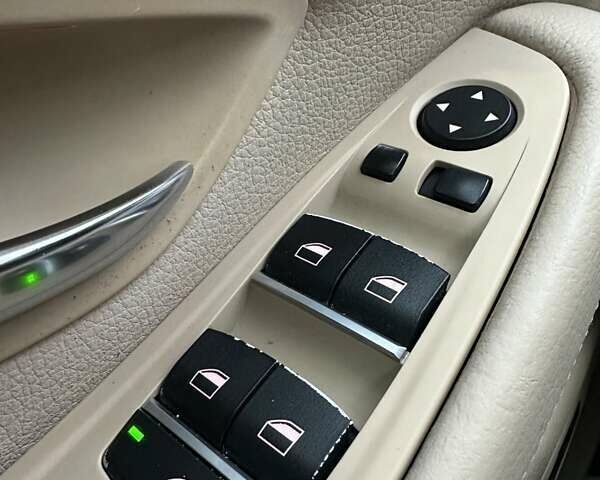 Білий БМВ 5 Серія, об'ємом двигуна 2 л та пробігом 259 тис. км за 13000 $, фото 32 на Automoto.ua