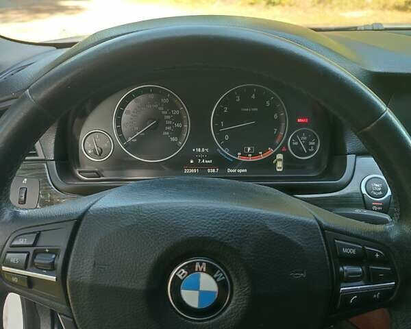 Білий БМВ 5 Серія, об'ємом двигуна 2 л та пробігом 223 тис. км за 11350 $, фото 29 на Automoto.ua