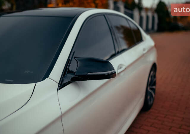 Белый БМВ 5 Серия, объемом двигателя 2 л и пробегом 282 тыс. км за 17500 $, фото 5 на Automoto.ua