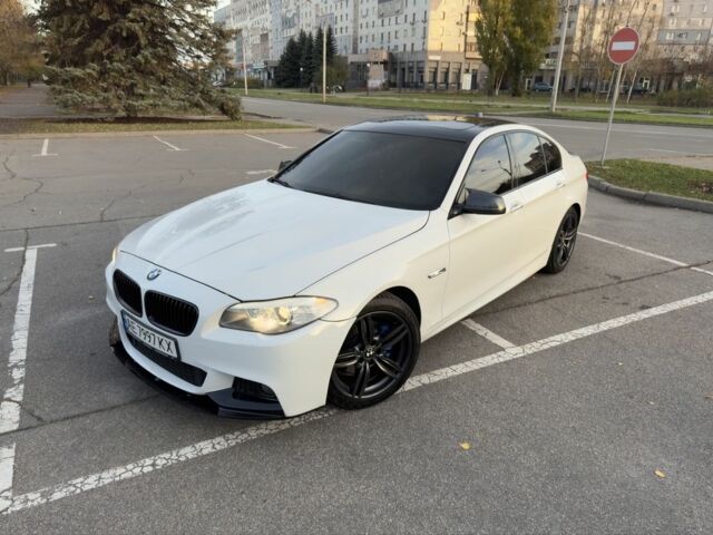 БМВ 5 Серия 2013 в Кривом Роге на Automoto.ua Белый БМВ 5 Серия, объемом двигателя 2 л и пробегом 260 тыс. км за 13500 $, фото 12 на Automoto.ua