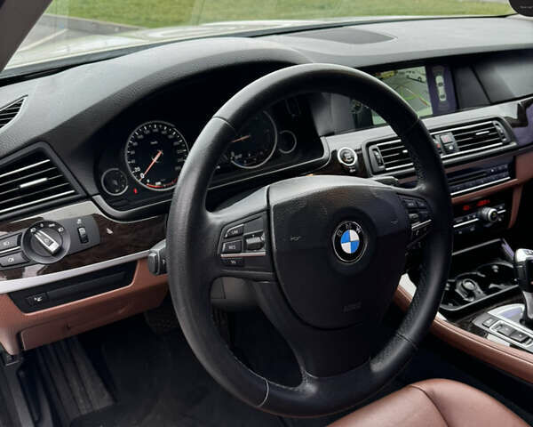 Белый БМВ 5 Серия, объемом двигателя 2 л и пробегом 157 тыс. км за 16700 $, фото 15 на Automoto.ua