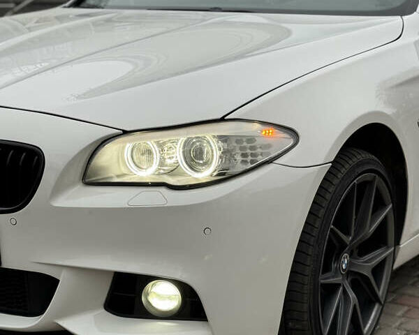 Белый БМВ 5 Серия, объемом двигателя 2.98 л и пробегом 262 тыс. км за 15500 $, фото 15 на Automoto.ua