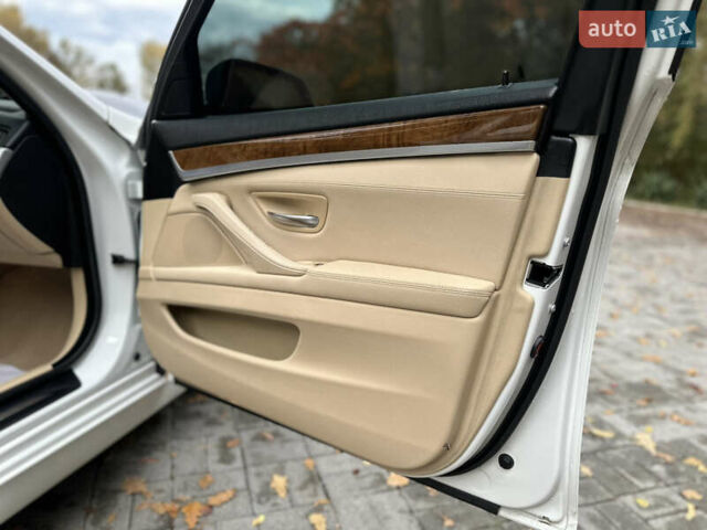 Белый БМВ 5 Серия, объемом двигателя 2 л и пробегом 125 тыс. км за 13499 $, фото 39 на Automoto.ua