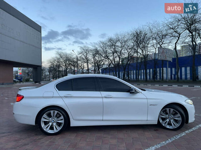 Білий БМВ 5 Серія, об'ємом двигуна 2 л та пробігом 230 тис. км за 15500 $, фото 6 на Automoto.ua
