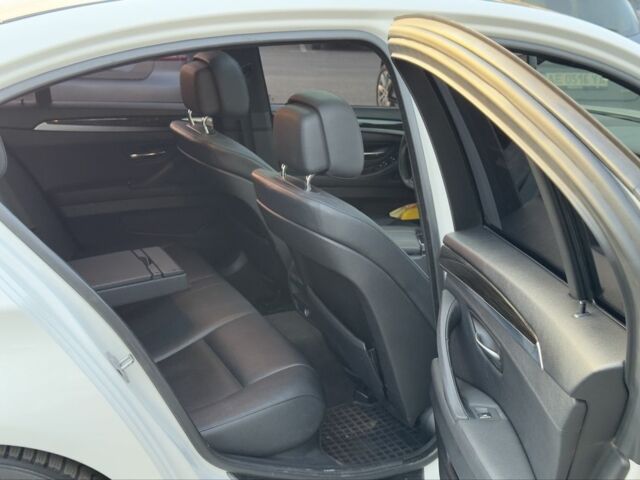 БМВ 5 Серия 2013 в Кривом Роге на Automoto.ua Белый БМВ 5 Серия, объемом двигателя 2 л и пробегом 260 тыс. км за 13500 $, фото 16 на Automoto.ua