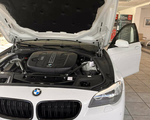 Белый БМВ 5 Серия, объемом двигателя 2 л и пробегом 347 тыс. км за 15129 $, фото 4 на Automoto.ua