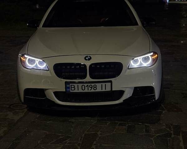 Белый БМВ 5 Серия, объемом двигателя 3 л и пробегом 145 тыс. км за 14000 $, фото 3 на Automoto.ua