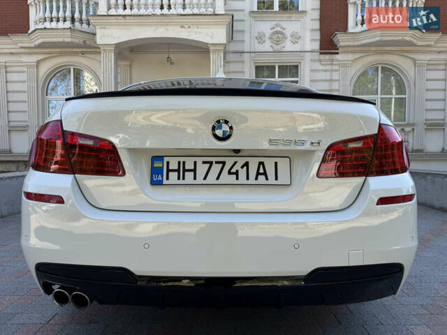 Білий БМВ 5 Серія, об'ємом двигуна 2.99 л та пробігом 330 тис. км за 18900 $, фото 8 на Automoto.ua