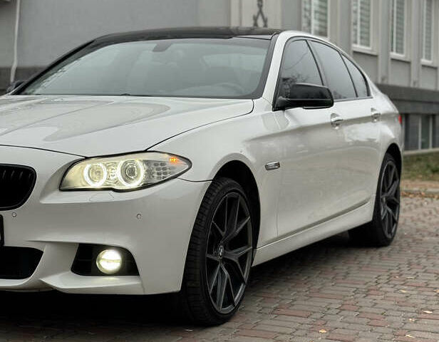 Белый БМВ 5 Серия, объемом двигателя 2.98 л и пробегом 262 тыс. км за 15500 $, фото 11 на Automoto.ua