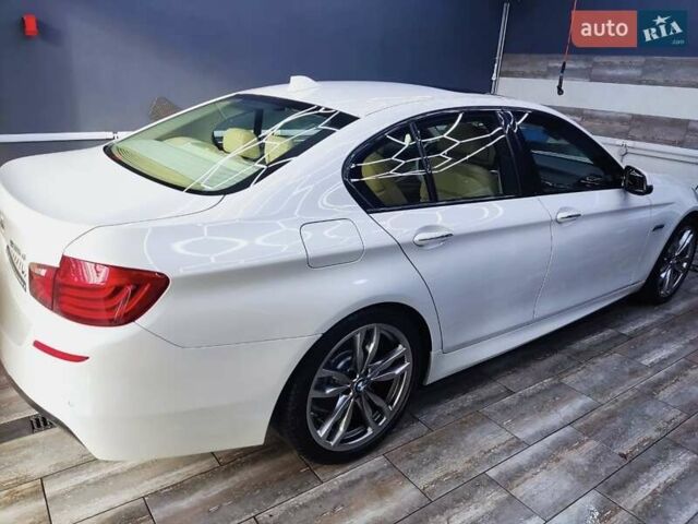 Белый БМВ 5 Серия, объемом двигателя 2.99 л и пробегом 150 тыс. км за 21000 $, фото 2 на Automoto.ua