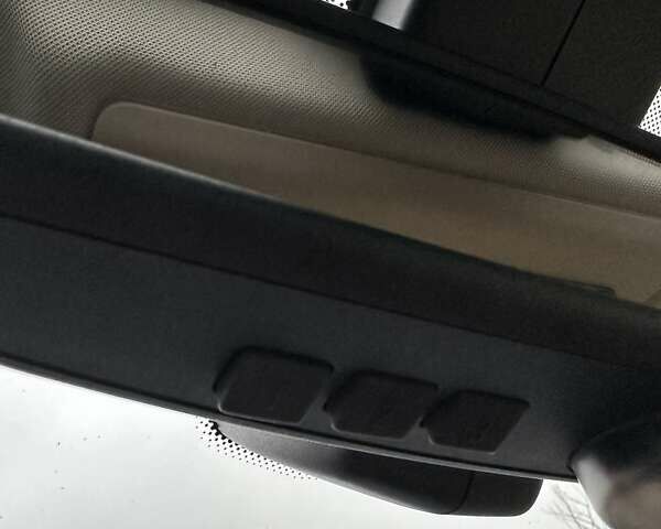 Белый БМВ 5 Серия, объемом двигателя 2 л и пробегом 259 тыс. км за 13000 $, фото 34 на Automoto.ua