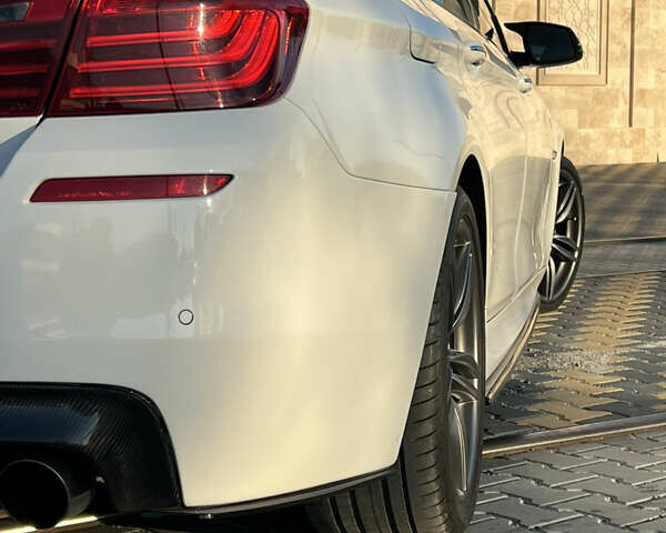 Белый БМВ 5 Серия, объемом двигателя 2.99 л и пробегом 235 тыс. км за 20500 $, фото 8 на Automoto.ua