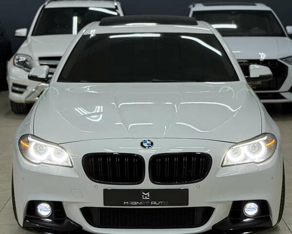 Білий БМВ 5 Серія, об'ємом двигуна 2.99 л та пробігом 330 тис. км за 19700 $, фото 9 на Automoto.ua