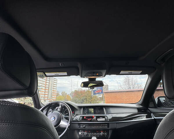 Білий БМВ 5 Серія, об'ємом двигуна 2 л та пробігом 131 тис. км за 14700 $, фото 25 на Automoto.ua