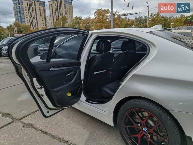 Білий БМВ 5 Серія, об'ємом двигуна 2 л та пробігом 213 тис. км за 13790 $, фото 14 на Automoto.ua