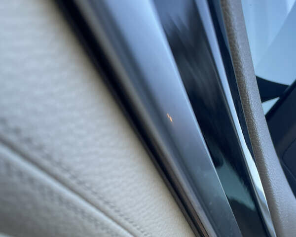 БМВ 5 Серия 2013 в Одессе на Automoto.ua Белый БМВ 5 Серия, объемом двигателя 2 л и пробегом 229 тыс. км за 16400 $, фото 14 на Automoto.ua