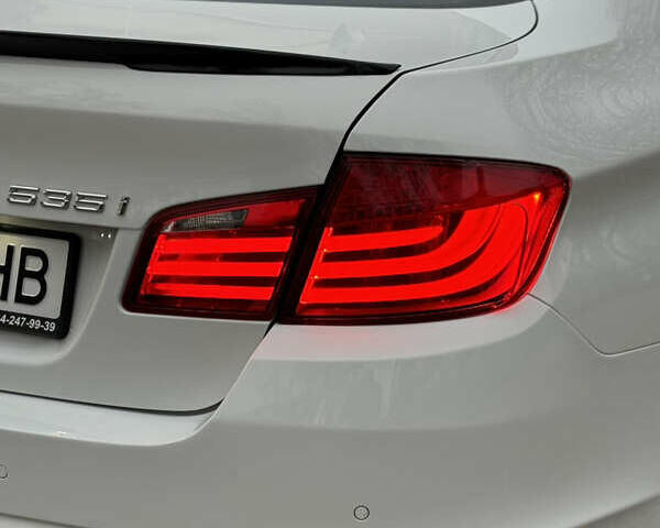 Белый БМВ 5 Серия, объемом двигателя 2.98 л и пробегом 262 тыс. км за 15500 $, фото 16 на Automoto.ua