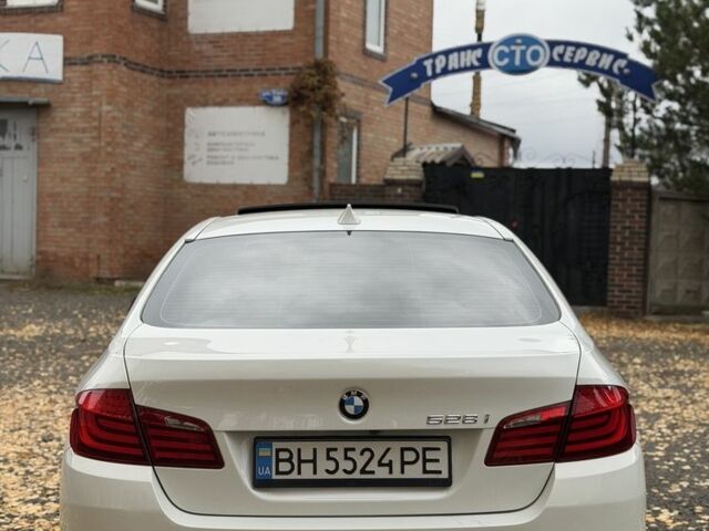 Білий БМВ 5 Серія, об'ємом двигуна 2 л та пробігом 240 тис. км за 13900 $, фото 8 на Automoto.ua