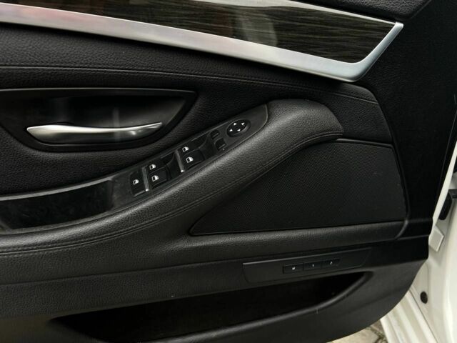 Белый БМВ 5 Серия, объемом двигателя 2 л и пробегом 263 тыс. км за 16000 $, фото 8 на Automoto.ua