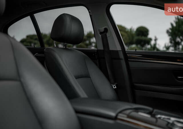 Белый БМВ 5 Серия, объемом двигателя 2 л и пробегом 282 тыс. км за 17500 $, фото 37 на Automoto.ua