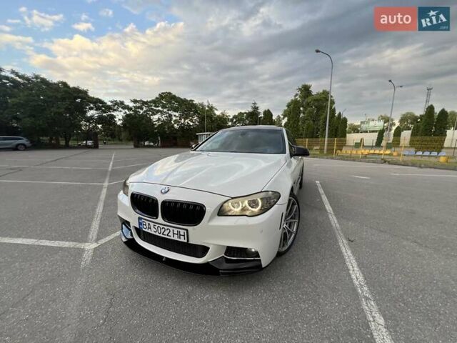 Білий БМВ 5 Серія, об'ємом двигуна 2.98 л та пробігом 234 тис. км за 17000 $, фото 8 на Automoto.ua