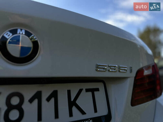 Белый БМВ 5 Серия, объемом двигателя 2.98 л и пробегом 157 тыс. км за 12500 $, фото 10 на Automoto.ua