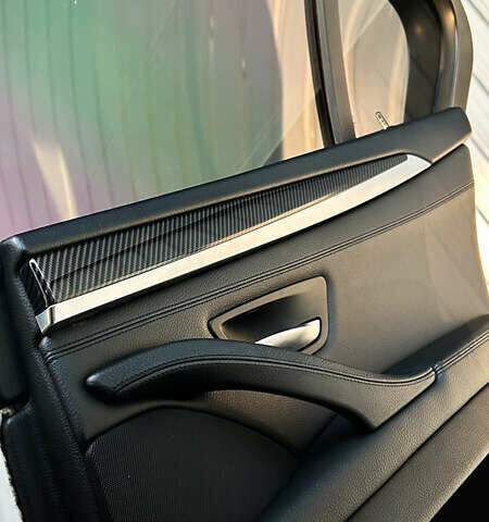 Белый БМВ 5 Серия, объемом двигателя 2.99 л и пробегом 262 тыс. км за 16100 $, фото 15 на Automoto.ua