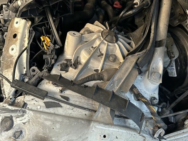 БМВ 5 Серия 2013 в Ивано-Франковске на Automoto.ua Белый БМВ 5 Серия, объемом двигателя 2 л и пробегом 173 тыс. км за 4500 $, фото 13 на Automoto.ua