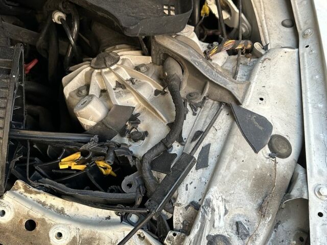 БМВ 5 Серия 2013 в Ивано-Франковске на Automoto.ua Белый БМВ 5 Серия, объемом двигателя 2 л и пробегом 173 тыс. км за 4500 $, фото 14 на Automoto.ua