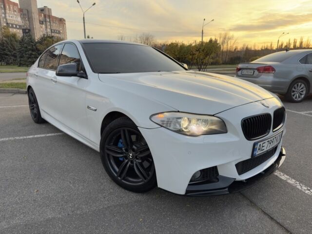 БМВ 5 Серия 2013 в Кривом Роге на Automoto.ua Белый БМВ 5 Серия, объемом двигателя 2 л и пробегом 260 тыс. км за 13500 $, фото 1 на Automoto.ua