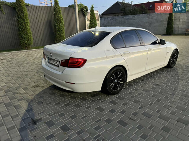 Белый БМВ 5 Серия, объемом двигателя 2 л и пробегом 270 тыс. км за 11500 $, фото 11 на Automoto.ua