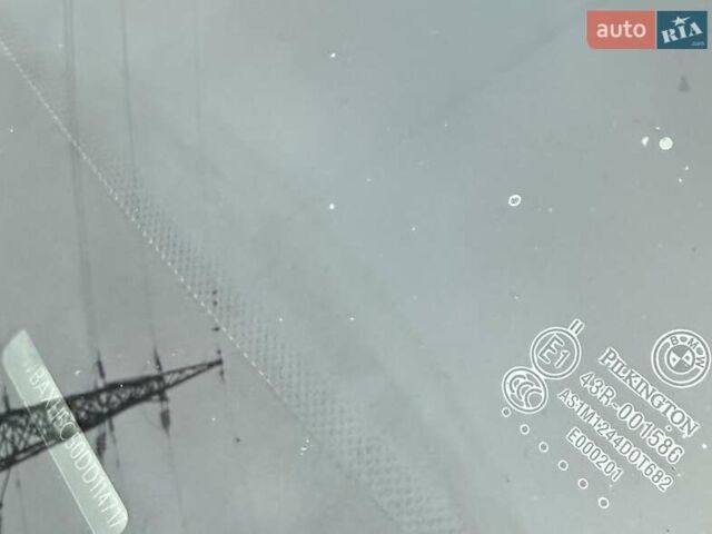 Белый БМВ 5 Серия, объемом двигателя 2 л и пробегом 241 тыс. км за 13489 $, фото 26 на Automoto.ua