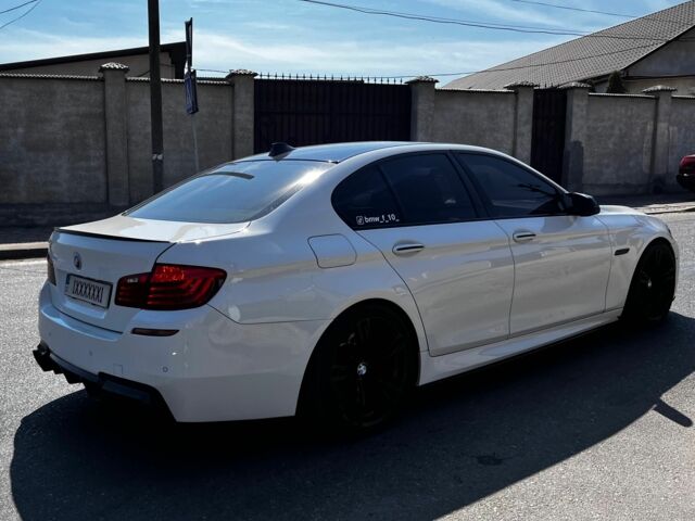 Белый БМВ 5 Серия, объемом двигателя 3 л и пробегом 193 тыс. км за 24000 $, фото 6 на Automoto.ua