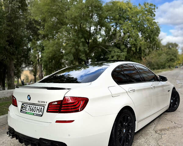 Белый БМВ 5 Серия, объемом двигателя 2.98 л и пробегом 185 тыс. км за 18500 $, фото 4 на Automoto.ua