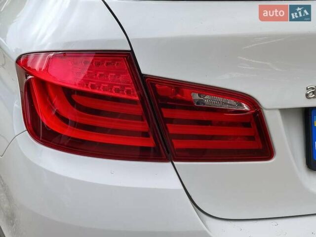 Білий БМВ 5 Серія, об'ємом двигуна 2 л та пробігом 213 тис. км за 13790 $, фото 11 на Automoto.ua